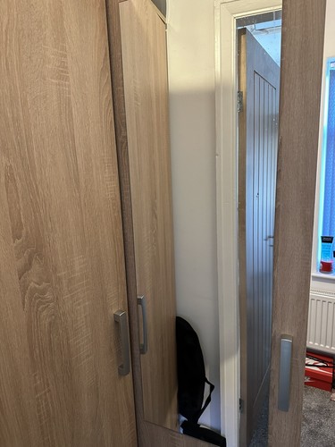 Wardrobe single right door - wardrobe,